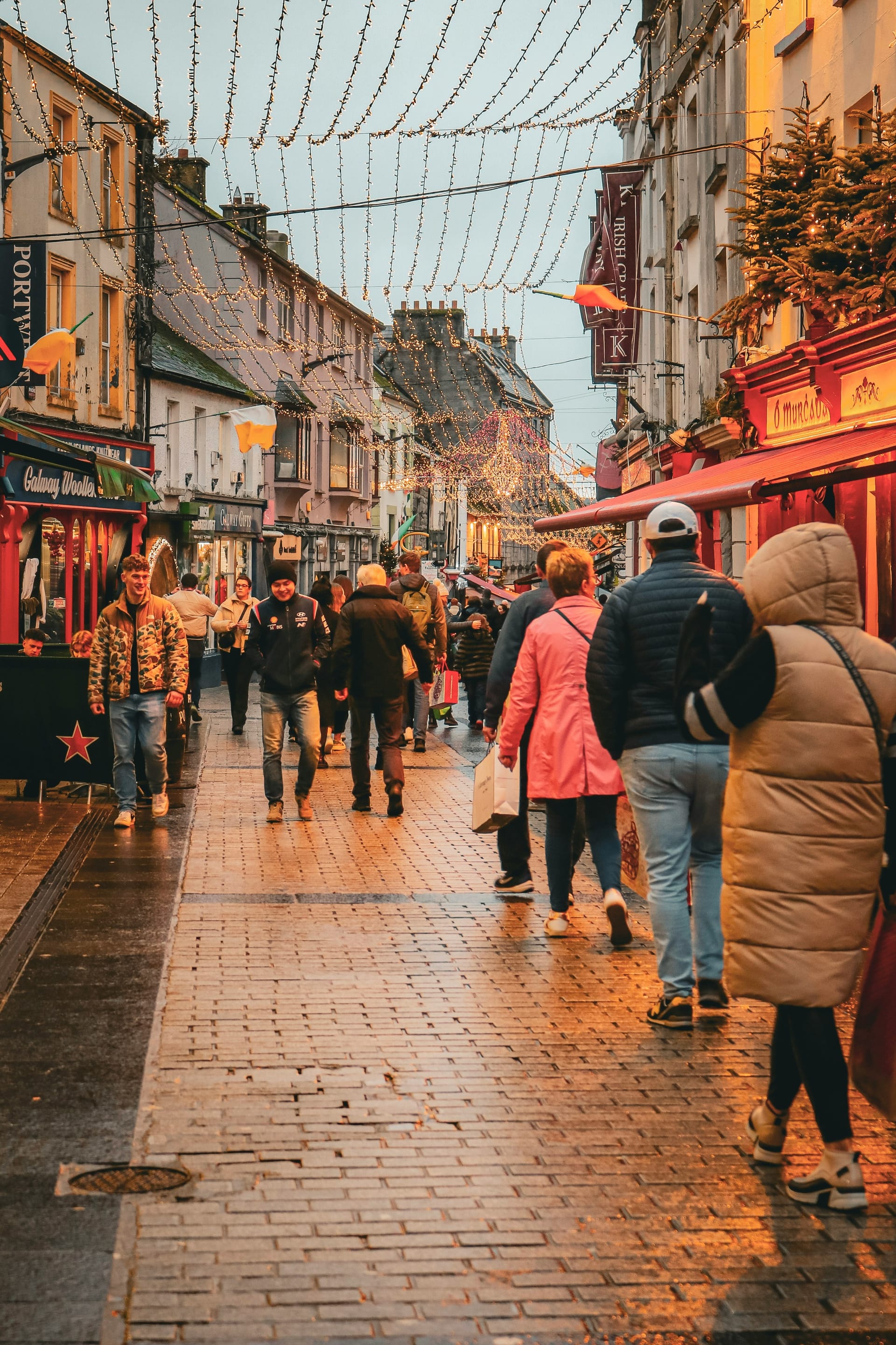 Your Ultimate Guide to Christmas Shopping in Galway City