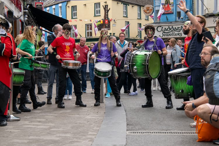 Summer Vibes Brings Music, Food and Fashion to Galway This Race Week